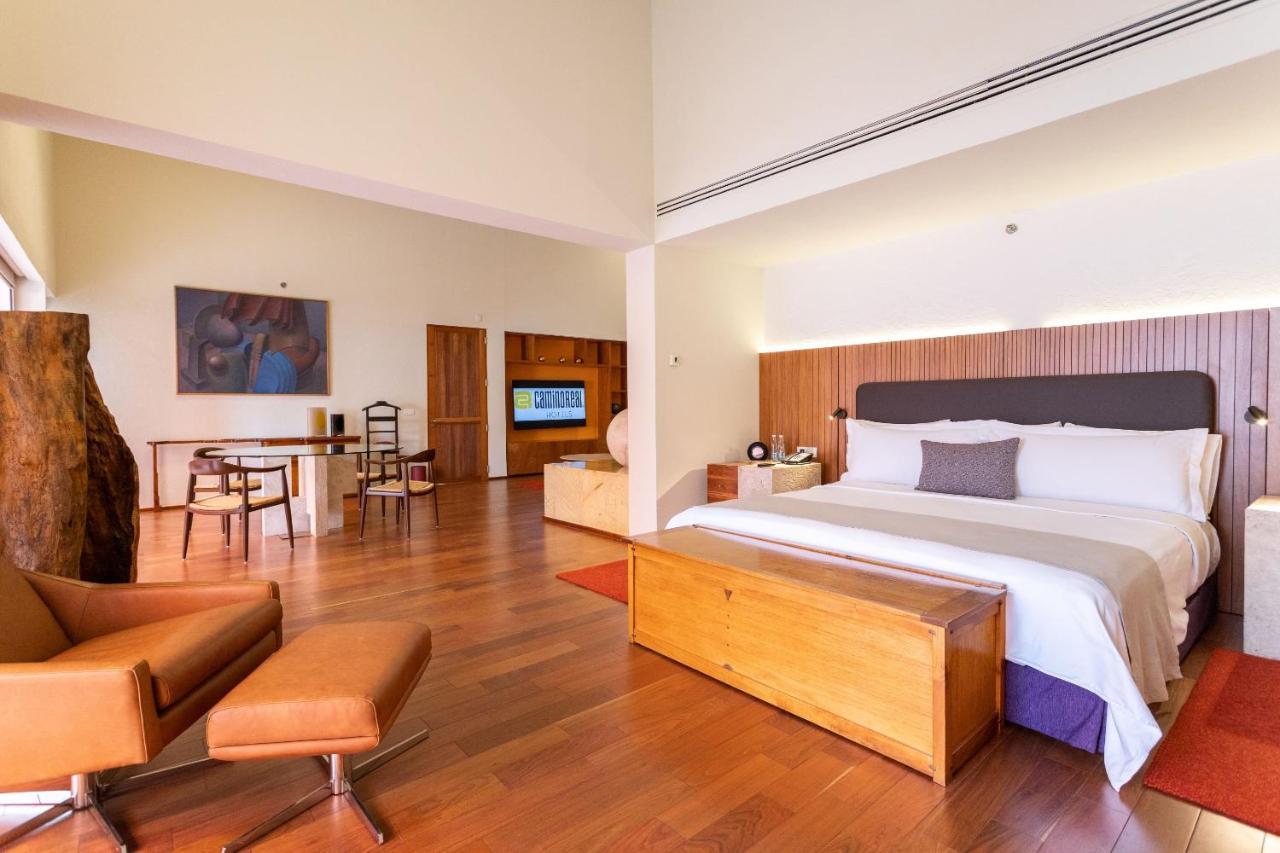 Camino Real Monterrey Hotel San Pedro Garza Garcia Ngoại thất bức ảnh A suite at the Taj Bengal