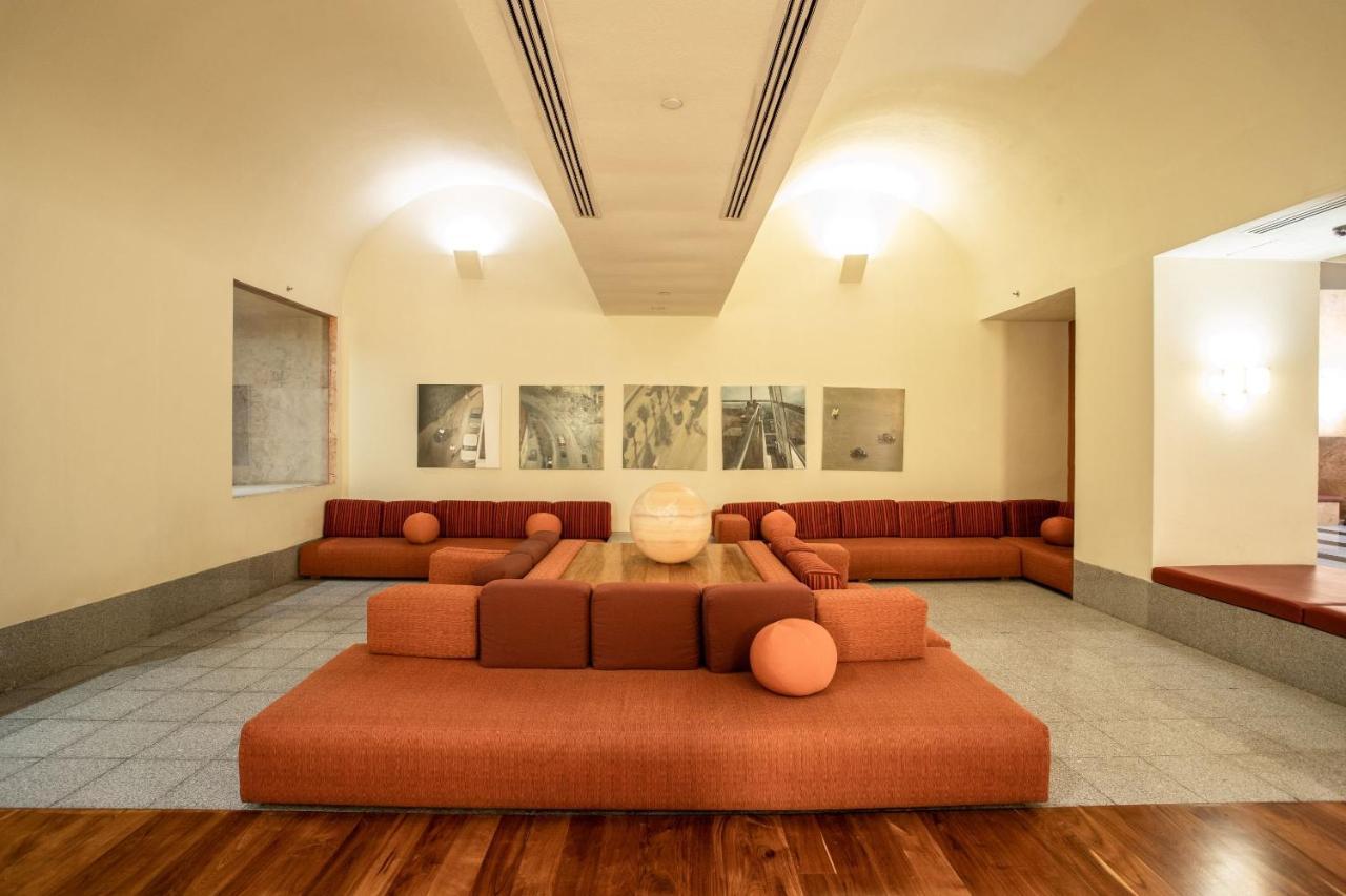 Camino Real Monterrey Hotel San Pedro Garza Garcia Ngoại thất bức ảnh The interior of the lounge